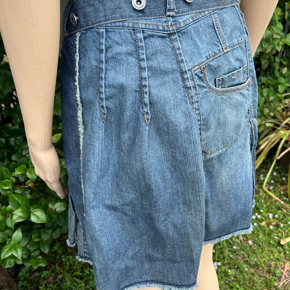 MING JEANS DISTRESSED DENIM SKIRT SIZE 4 - Picture 3 of 12